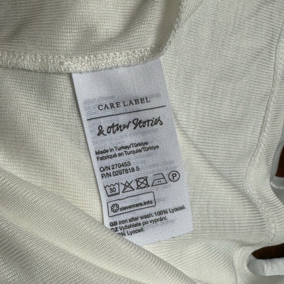 & Other Stories v neck tank top in cream in size S - Picture 7 of 8